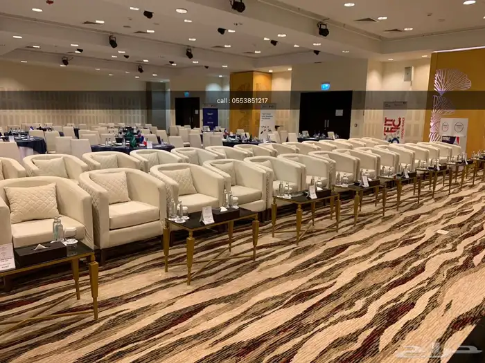 تاجير كنب كراسي طاولات شاشات خيام بكميات كبيرة 0