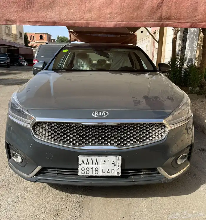 لوحة للبيع د ا و 8818 0