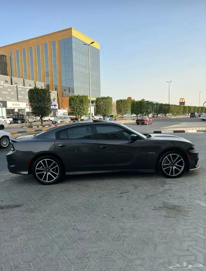 دودج تشارجر R T 2021 8