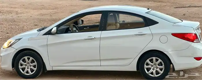 اكسنت 2015 حالة ممتازة 1