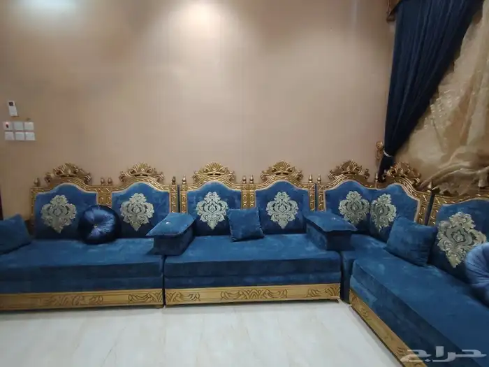 كنب مجلس نظيف جدا للبيع 4