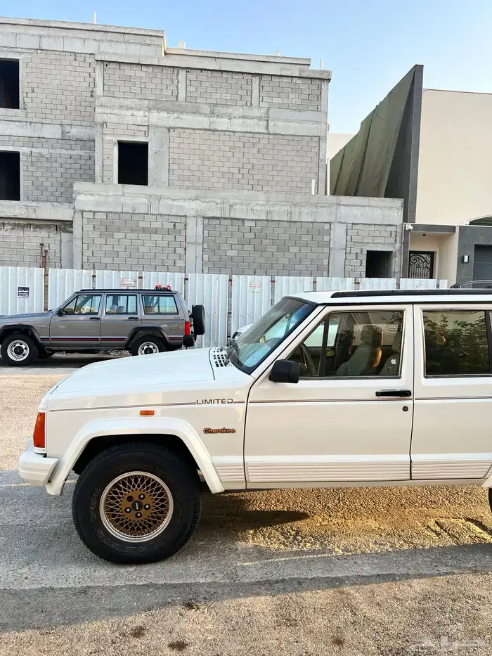جيب شروكي 93 تماتيك 4