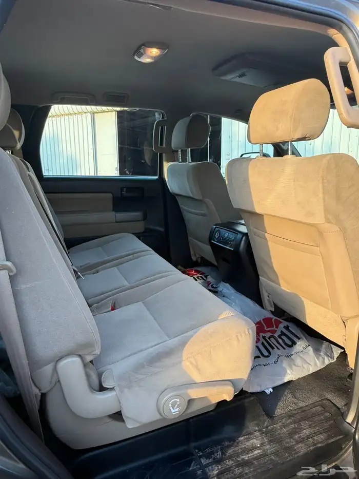 تايوتا سيكويا2013 11