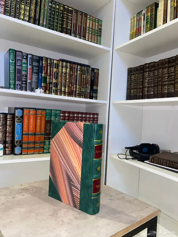 كتاب الشعر و الشعراء ل ابن قتيبه كتب للبيع 0