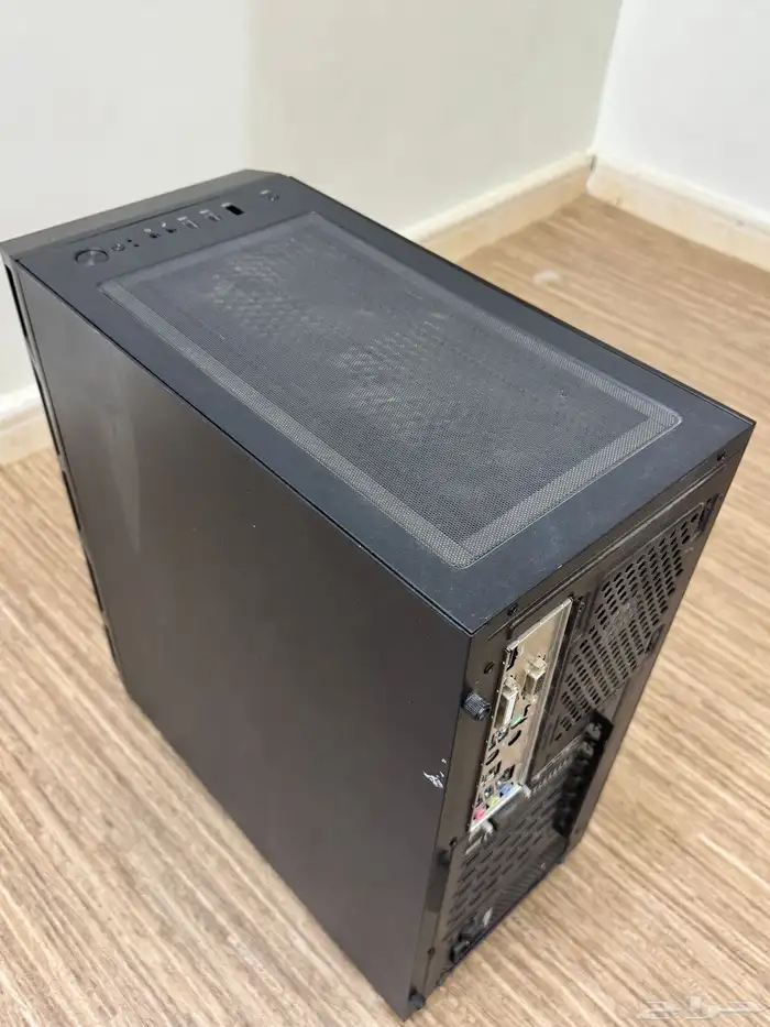 للبيع مستعجل pc متكامل 4