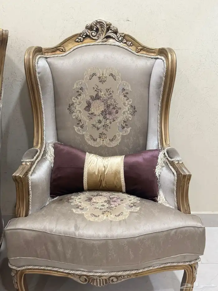 كنب مستخدم استخدام بسيط 5