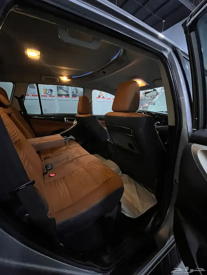 TOYOTA INNOVA انوفا 2017 G 8