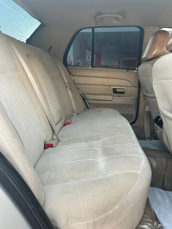 فورد فكتوريا 2008 1