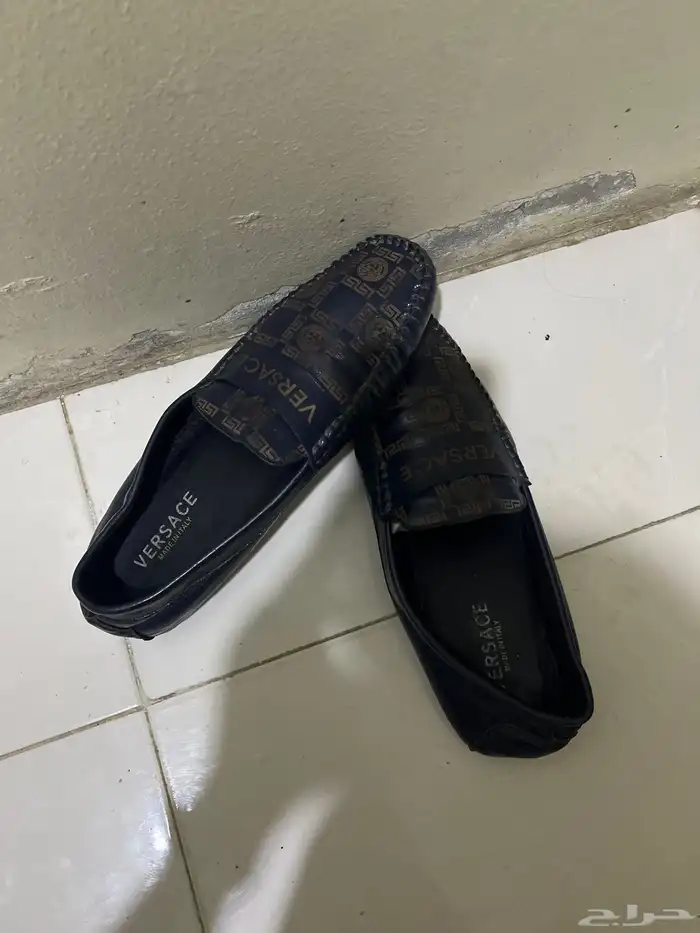 شوز للبيع 0