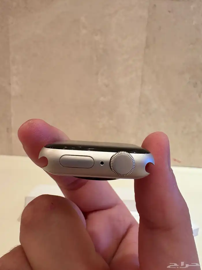 تم البيع  لبيع ساعة ابل Apple Watch SE (GPS) الجيل الثاني 10