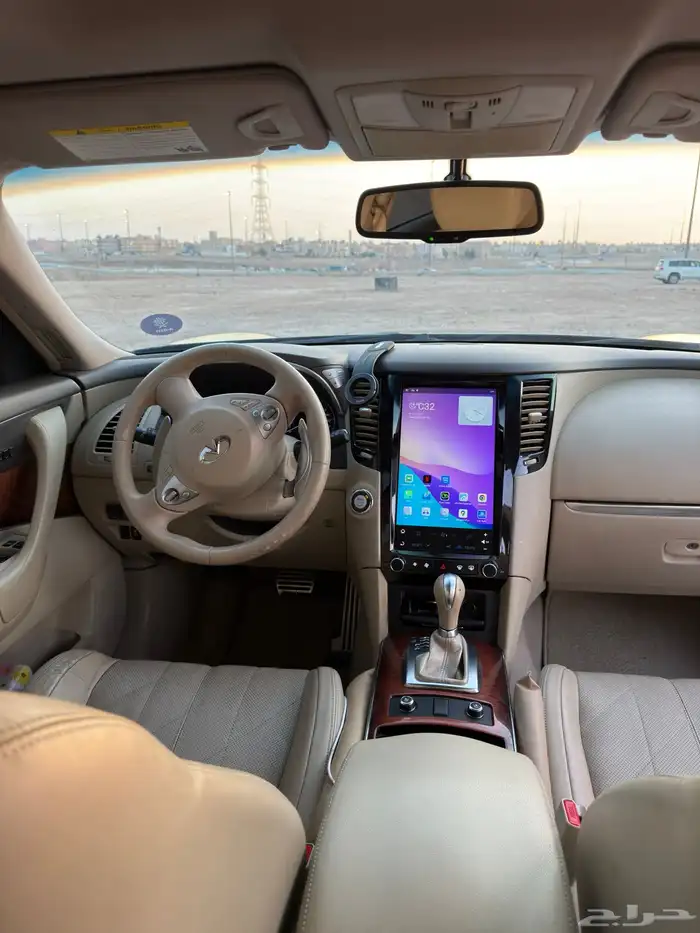 انفنتي QX70 نظيف جدا 6