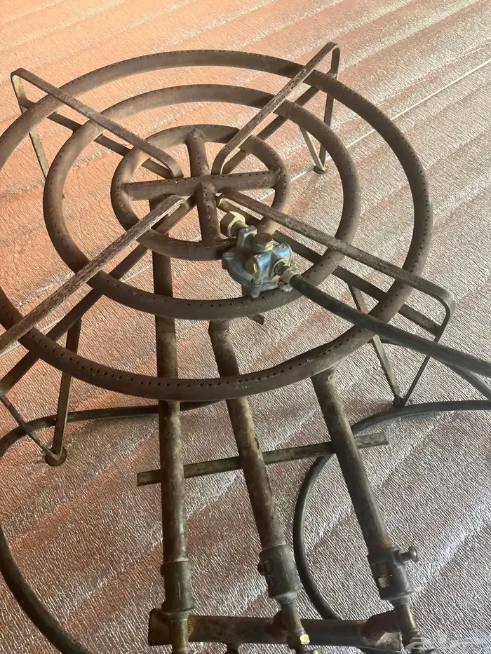 مركب كويتي قديم جدا للبيع له فوق 60 سنه 1