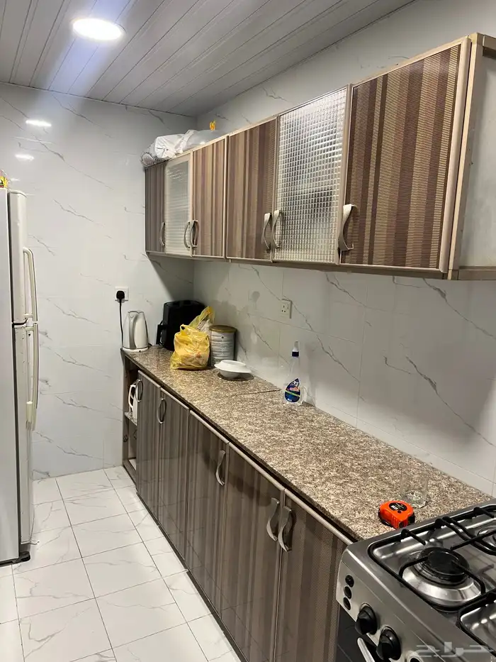 للبيع مطبخ صغير وغساله ملابس 0