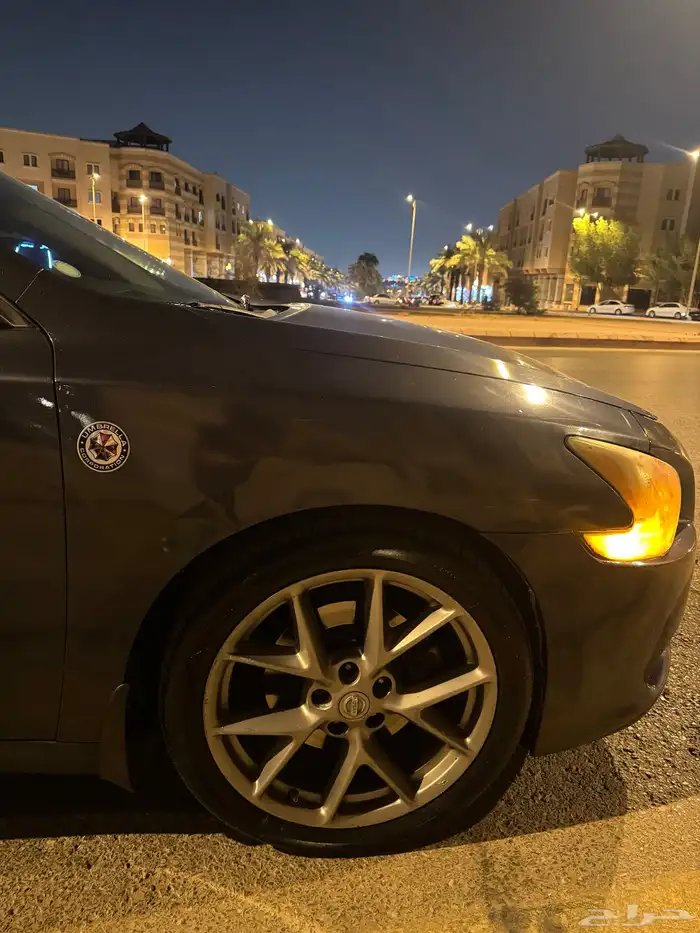 Nissan maxima 2011 12