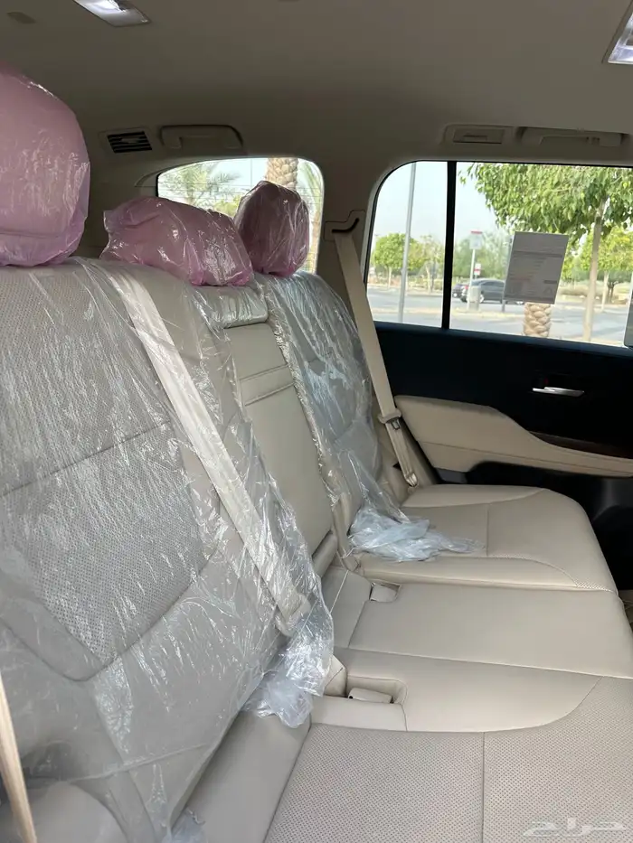 جيب لاندكروزر GXR وارد البريمي 2023 15