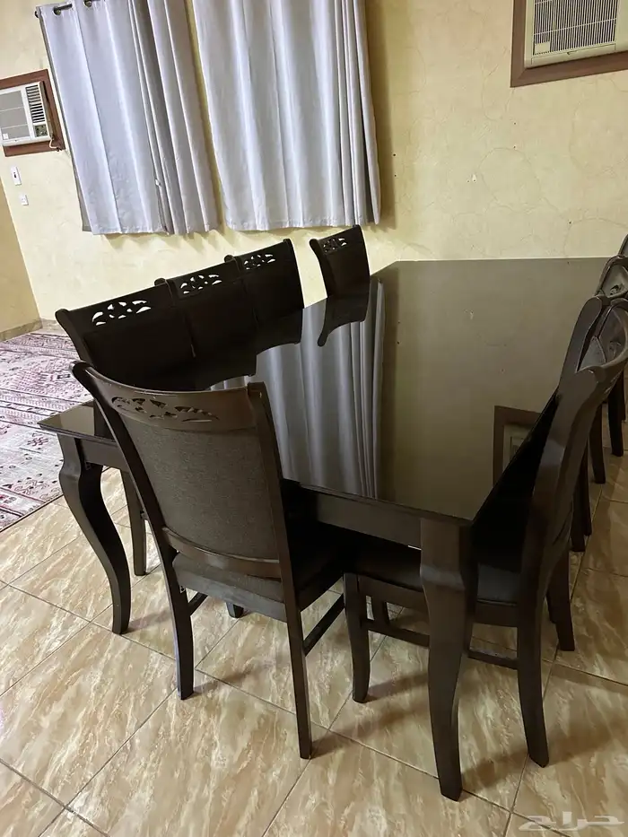 طاولة اكل 1