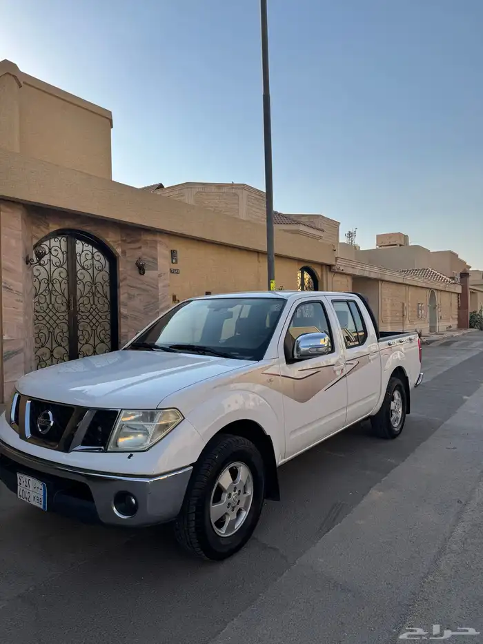 نيسان نافارا 5