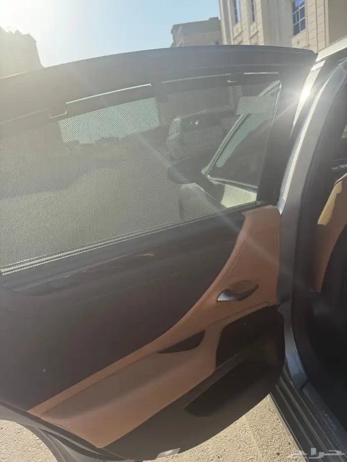 لكزس ES350 2021 17