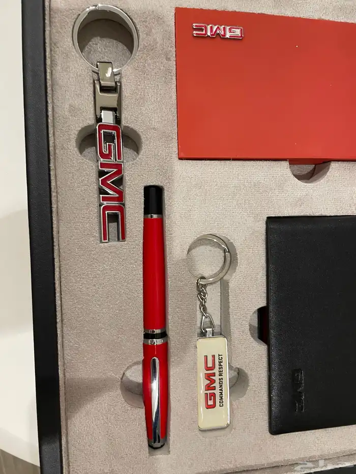 هدية الشراء من الجميح GMC 4