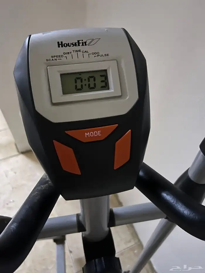 ادوات رياضيه مكونه من ثلاث قطع سير رياضي دراجه رياضيه 0