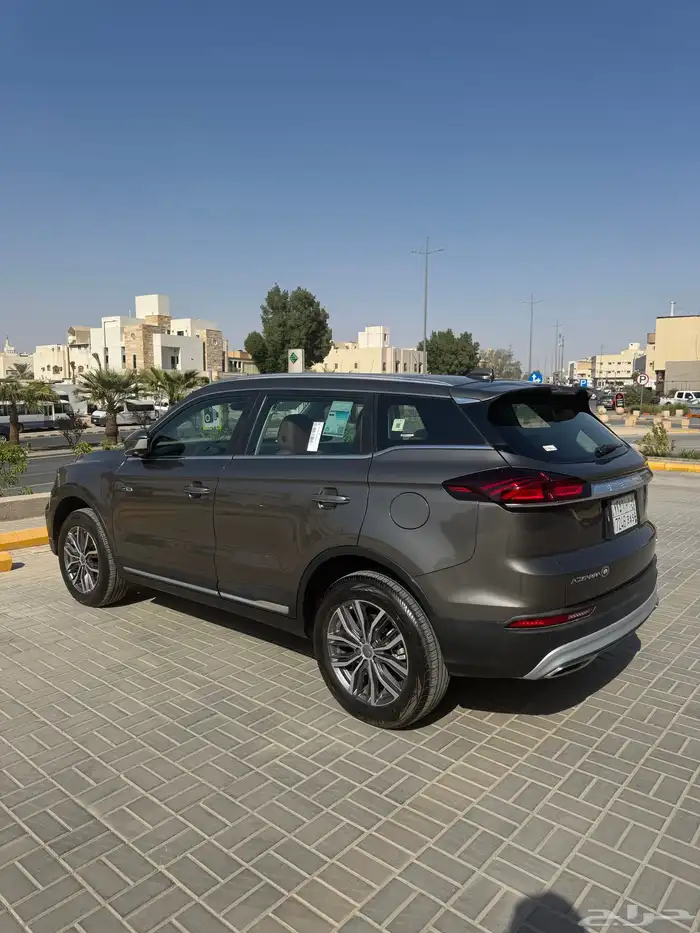 Geely Azkarra 2023 5