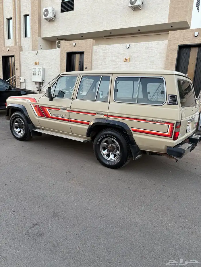 لاندكروزر 1985 مخزن 0