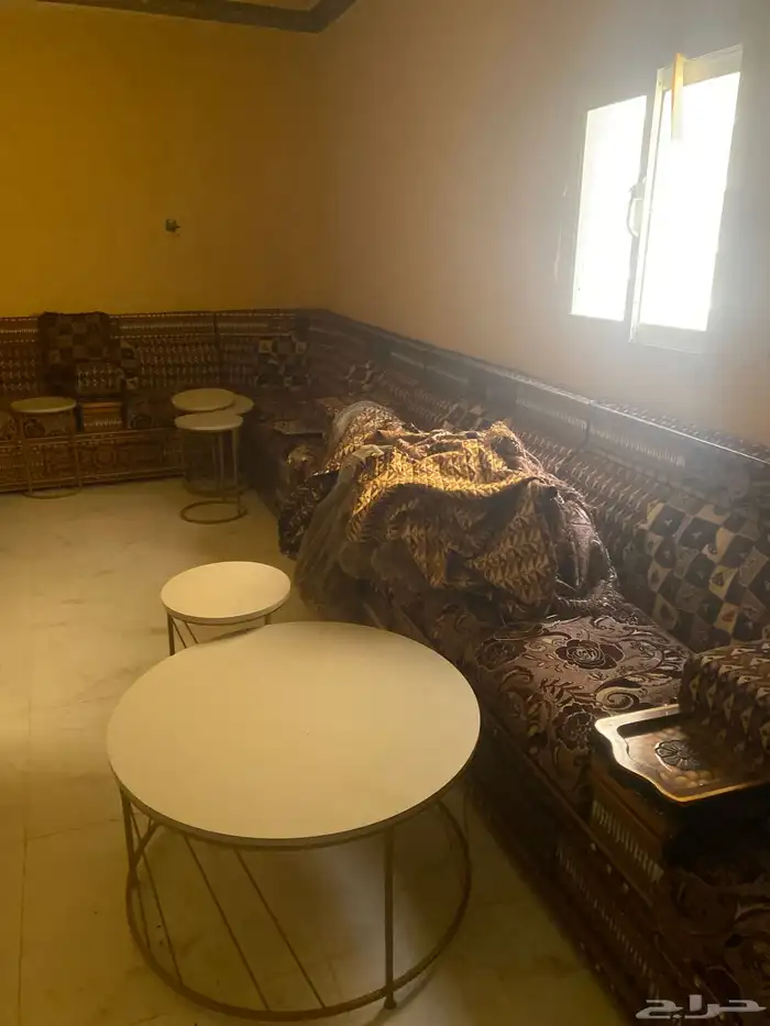كنب مقاس 4 في 6 1