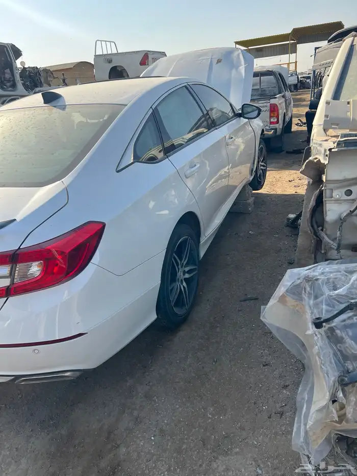 هوندا اكورد موديل 2022 لون أبيض تشليح قطع غيار 7