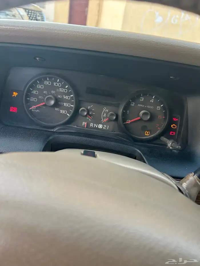 فورد فكتوريا 2008 6