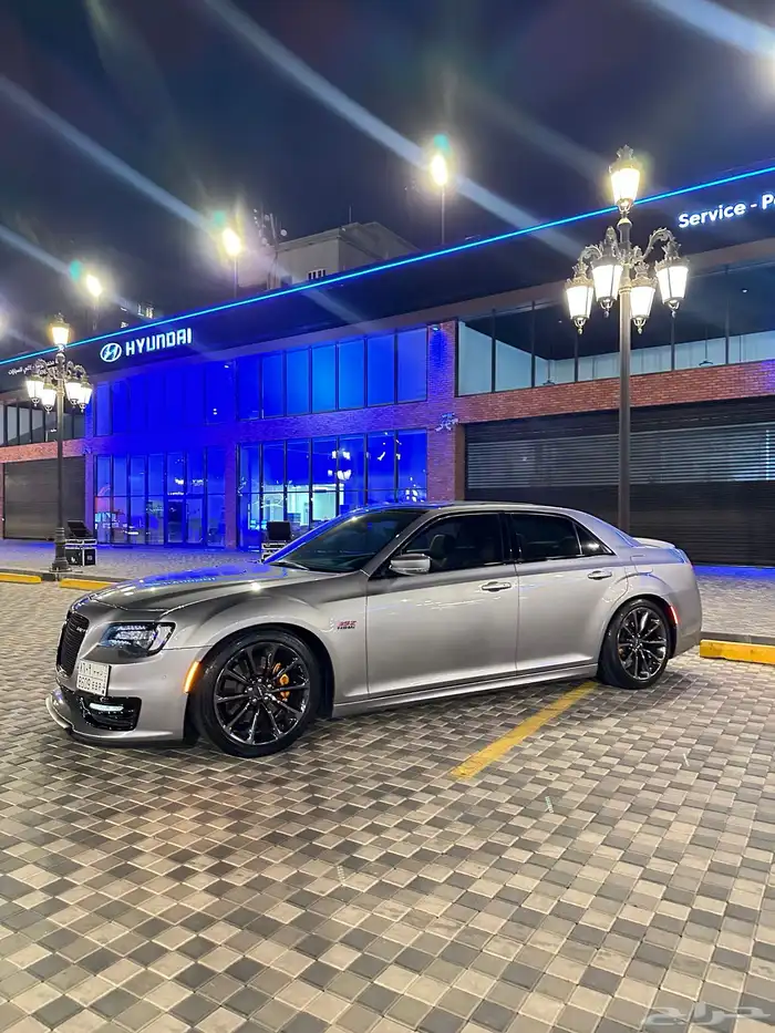 كرايزلر srt8 مخزن نظيف 11