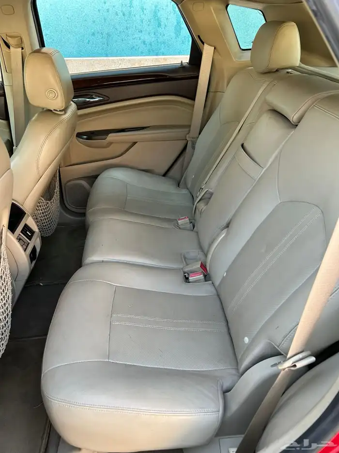 كاديلاك srx 2012 5