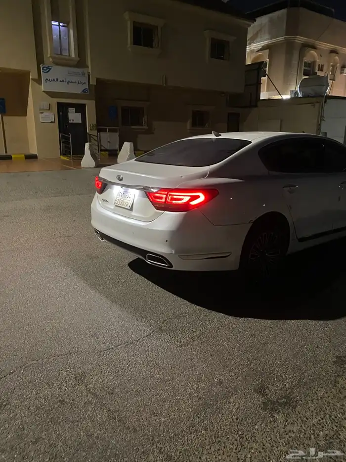 للبيع كيا كوريس نضيفه 4