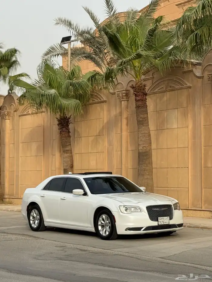 كرايزلر 2015 نظيفه 6 سلندر 1