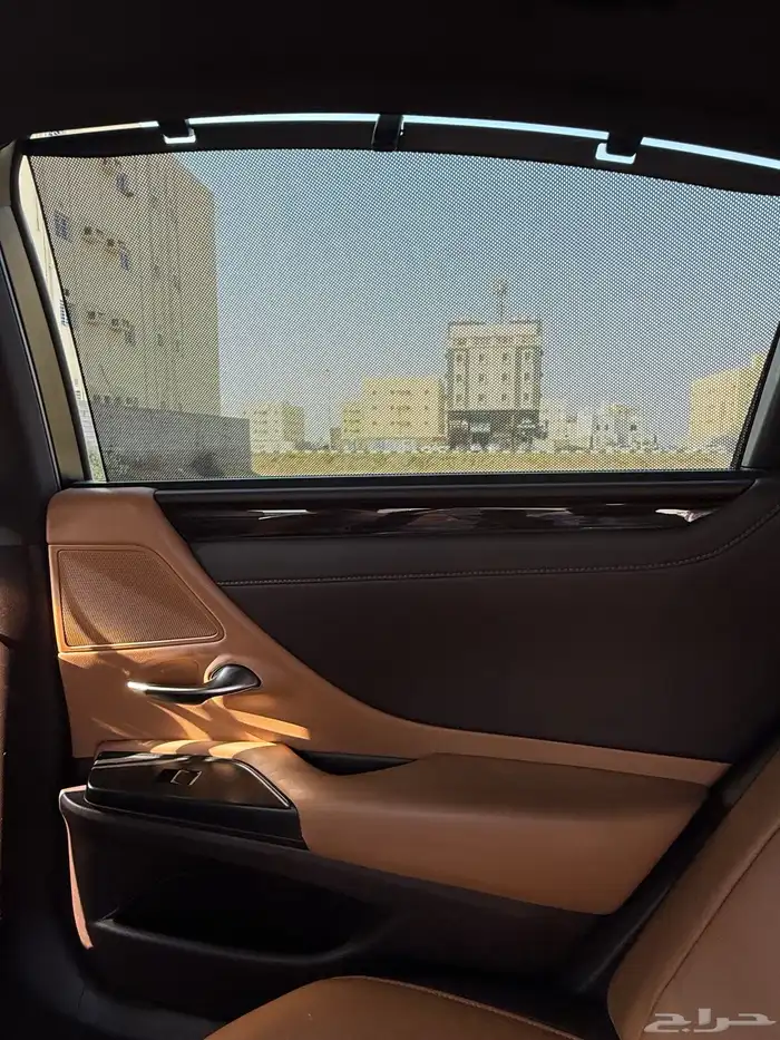 لكزس ES350 2021 20