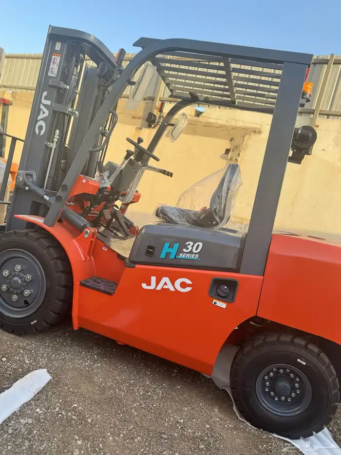 كرين للايجار رافعه شوكية بوبكات ايجار يومي وشهري 0