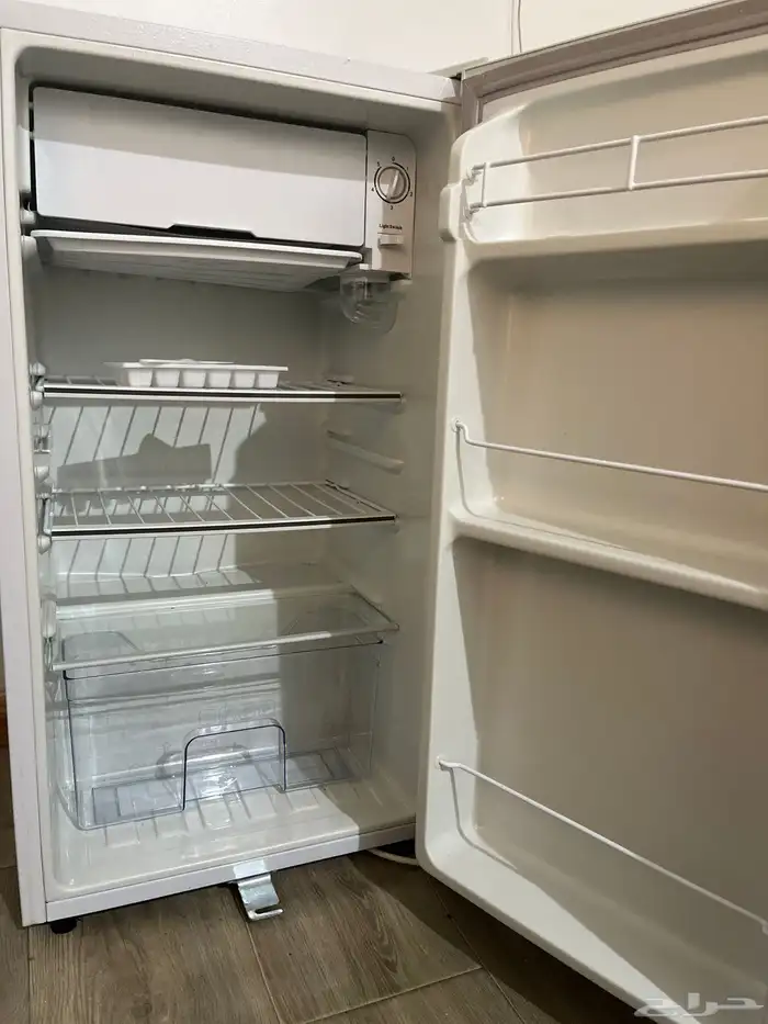ثلاجه نظيفه استخدام بسيط  مع مفاتيحها 0
