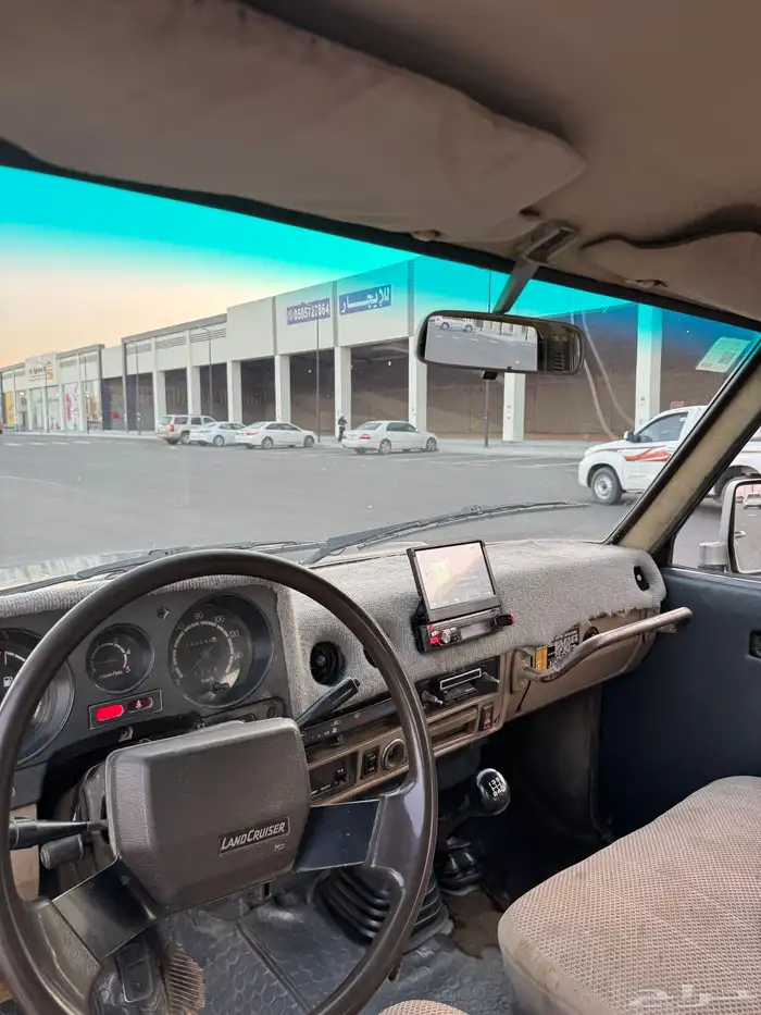 تابوتا صالون 1985 20