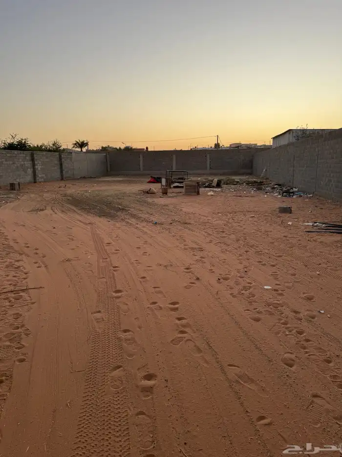 استراحة للإيجار المساحة 22 في 50 1