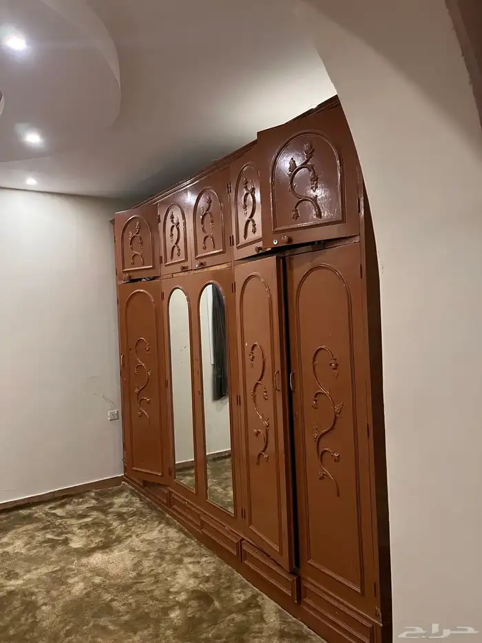 دولاب كبيره خشب اصلي 0