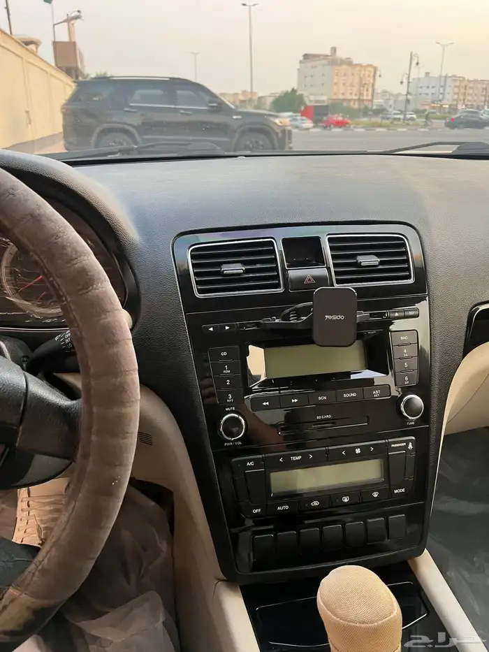 جيلي EC8 8