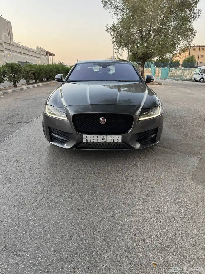 جاكوار موديل 2017 XF 4