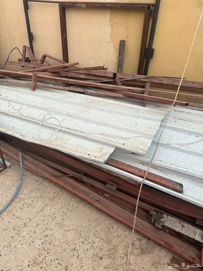 للبيع عزبه بيت شعر و عشش طيور و حديد 3