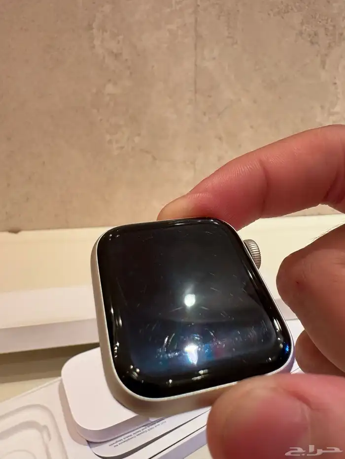 تم البيع  لبيع ساعة ابل Apple Watch SE (GPS) الجيل الثاني 12