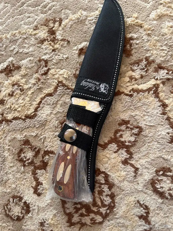 سكين كلومبيه حاده جدا  تنفع ل اصحاب الرحلات والصيد على السوم 0