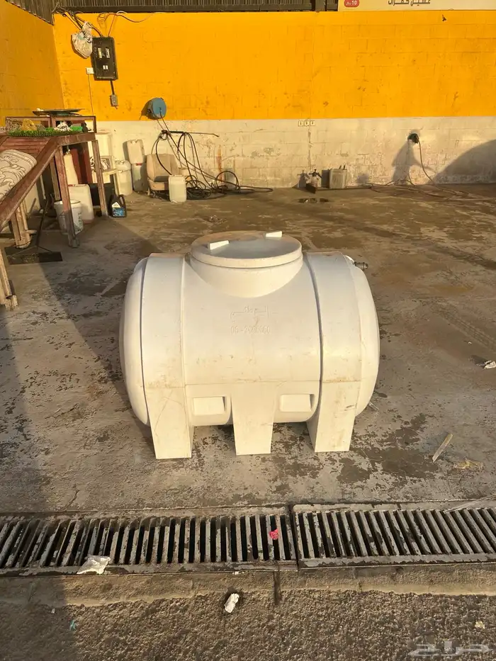 للبيع خزان او حنافيه ماء نظيف 0