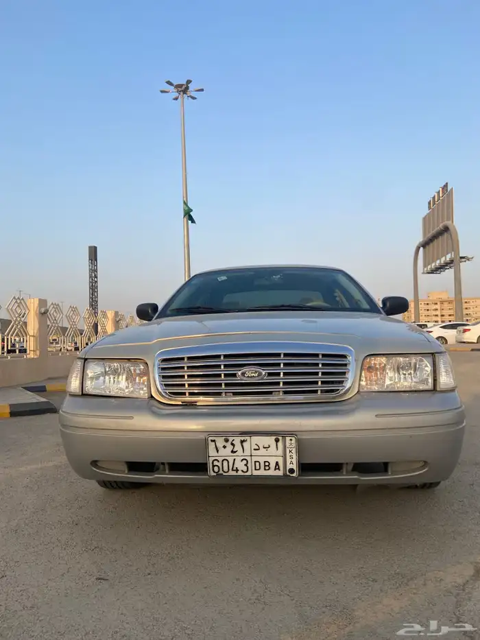 فورد كراون فكتوريا 2008 0