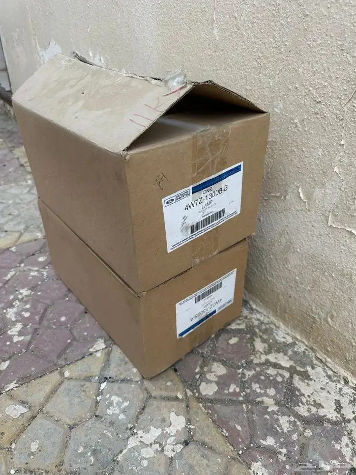 شمعات فورد فكتوريا أصلية مستخدمة واصطبات كراسيدا 5