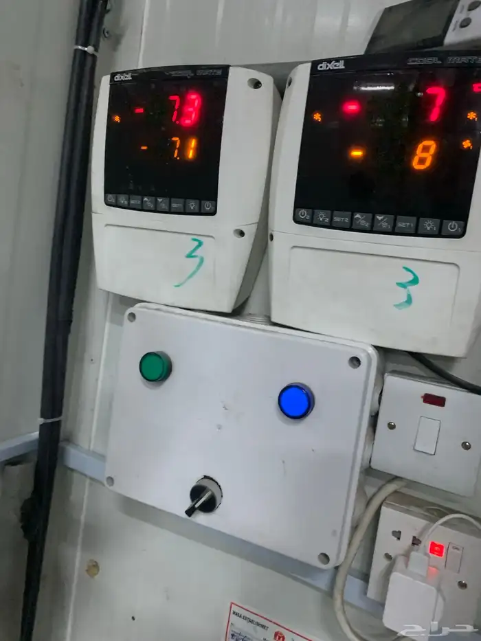 ثلاجة تبريد وتجميد وجاف للايجار 4