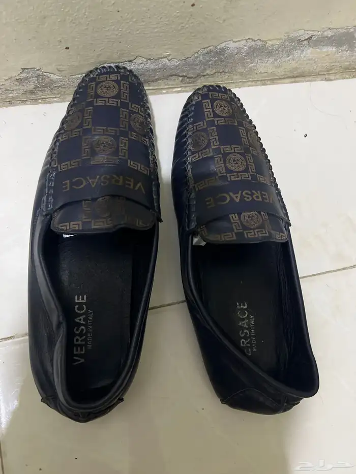 شوز للبيع 1