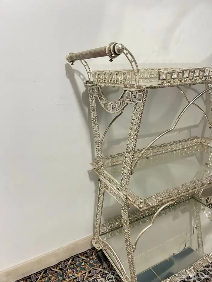 عربية ملكة 0